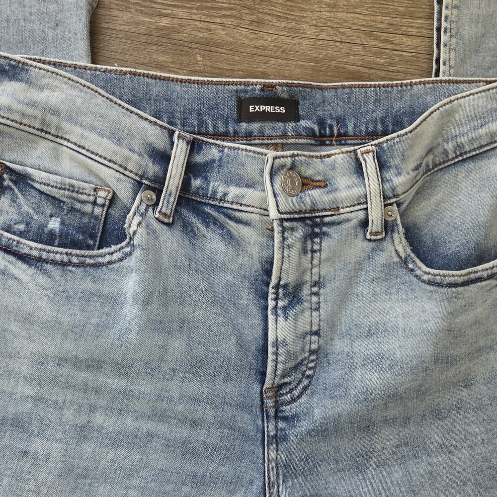 Express Skyscraper Mid Rise Jeans - Picture 2 of 13